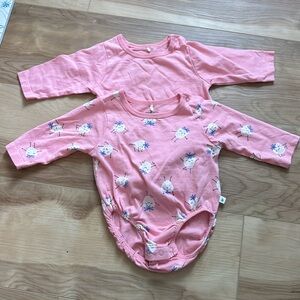 ‼️ SOLD ‼️ Little green & co. long sleeve diaper shirts